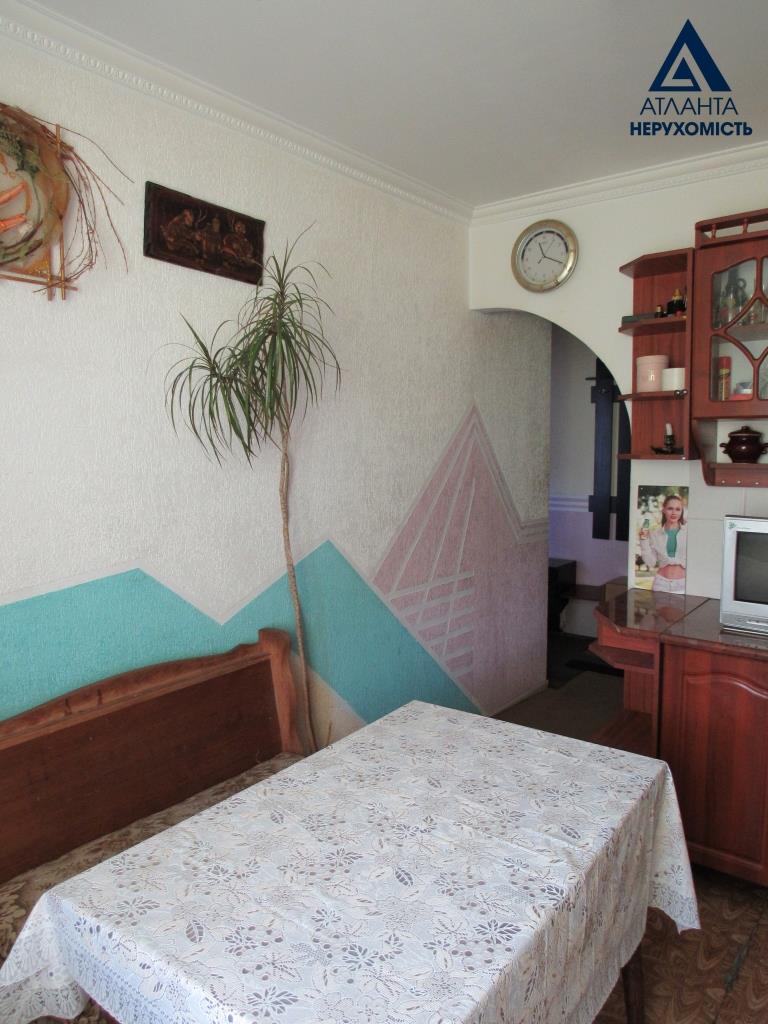 2 кім. квартира на володимирській (8)